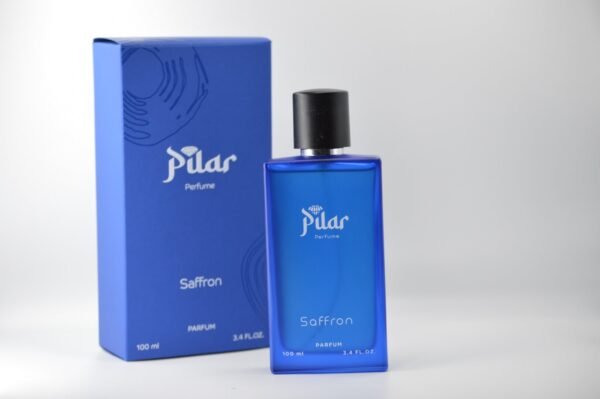 زجاجة عطر سافرون مع العبوة